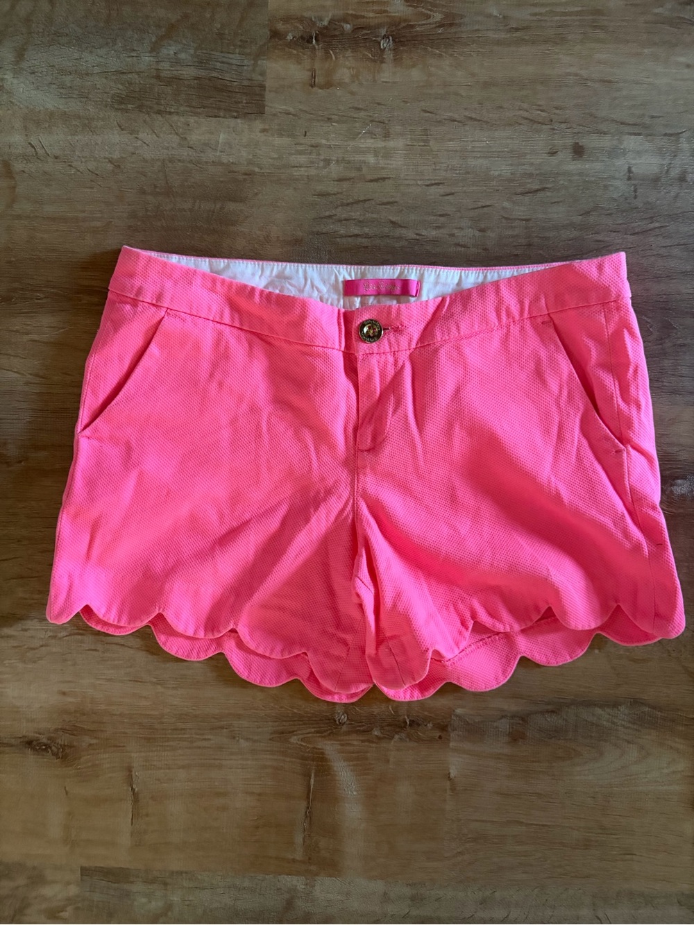 Lilly Pulitzer Buttercup Scalloped Stretch Shorts Pink Size 8